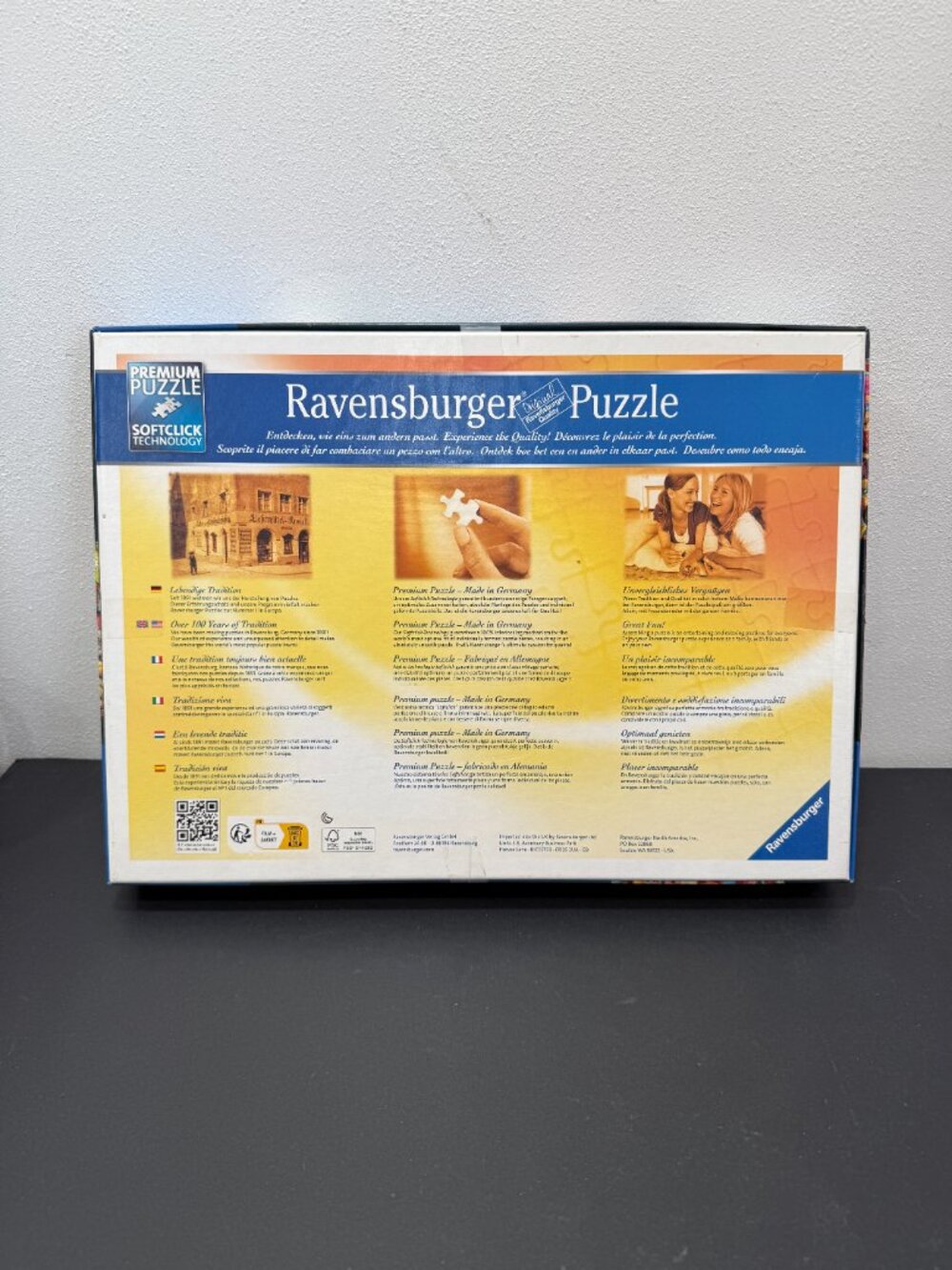 Ravensburger 🔴2/$25🔴Goldilocks Gets Caught 1000 Piece Jigsaw Puzzle - Picture 2 of 4